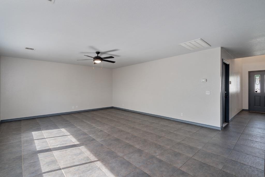 8001 Brienne Dr - Photo 6