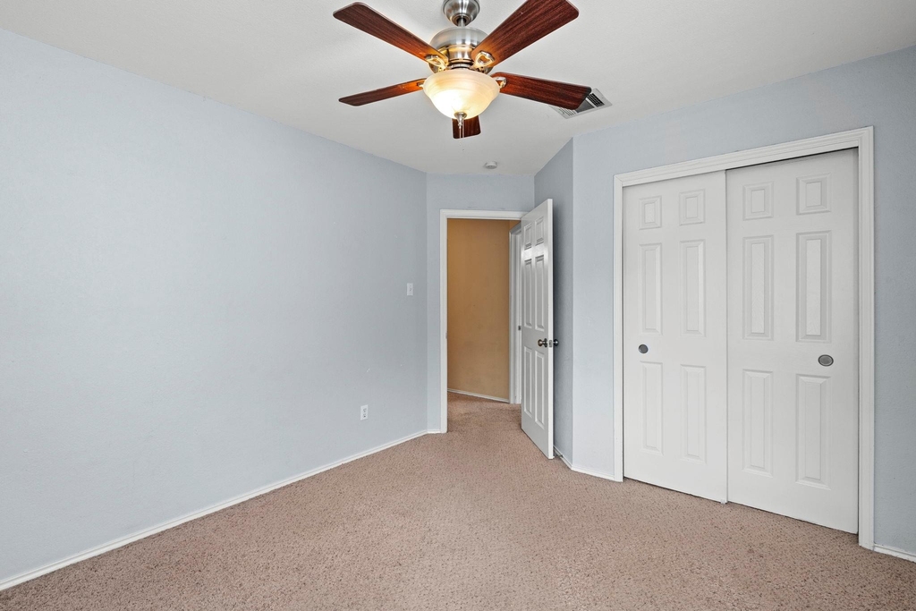 4015 Iriona Bnd - Photo 31