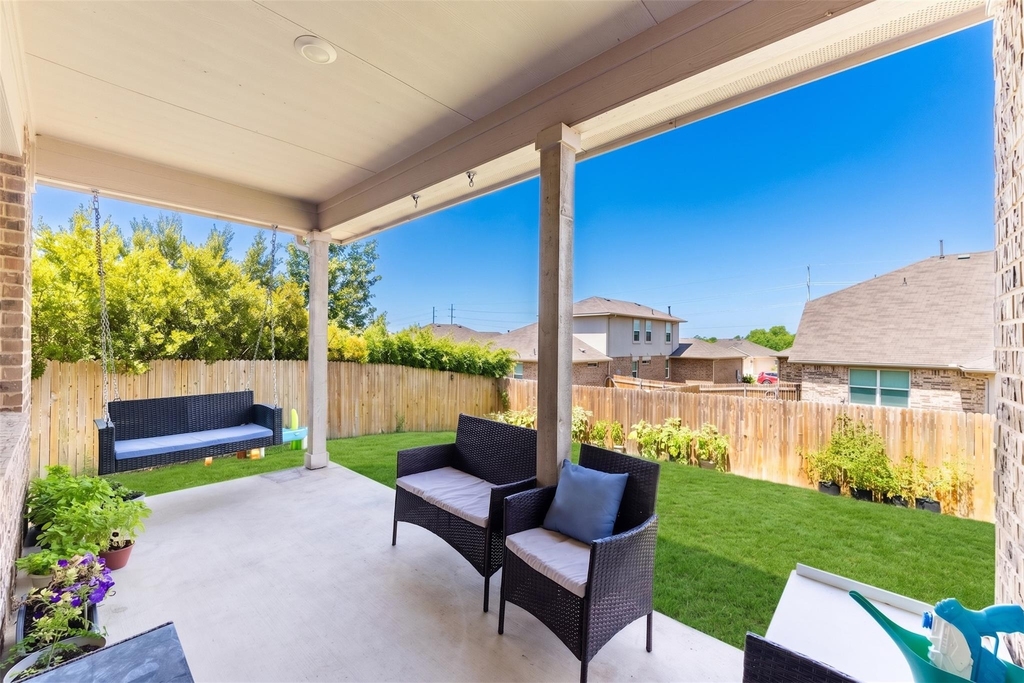 1616 Fairhaven Gtwy - Photo 1