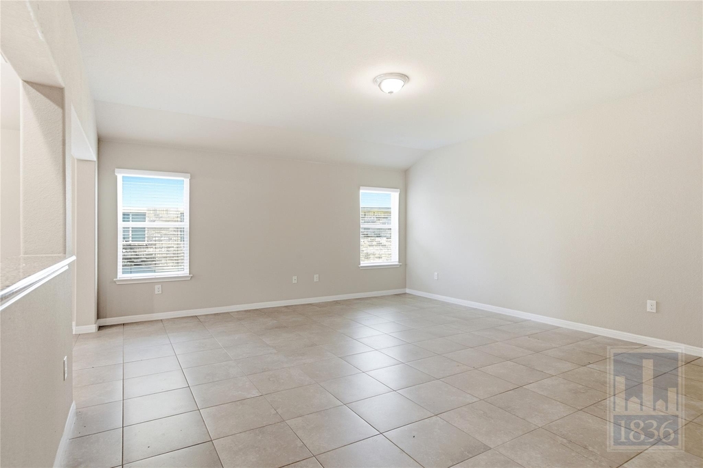 821 Schefer St - Photo 3