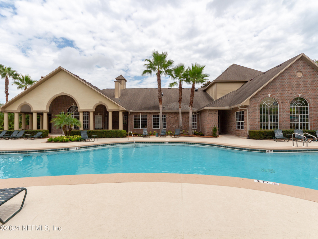 7800 Point Meadows Drive - Photo 29