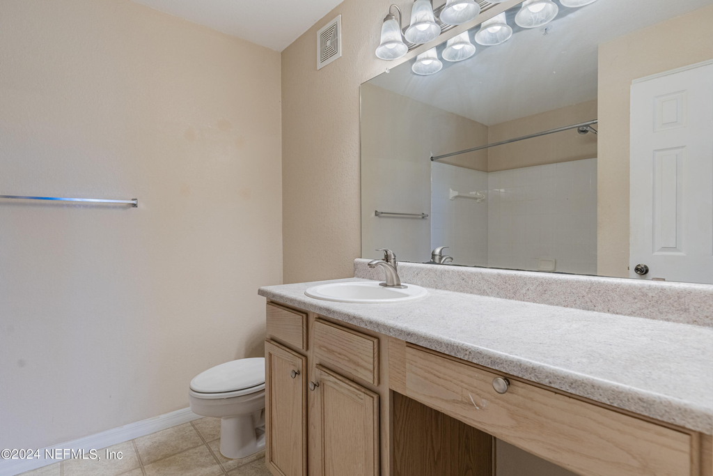 7800 Point Meadows Drive - Photo 17