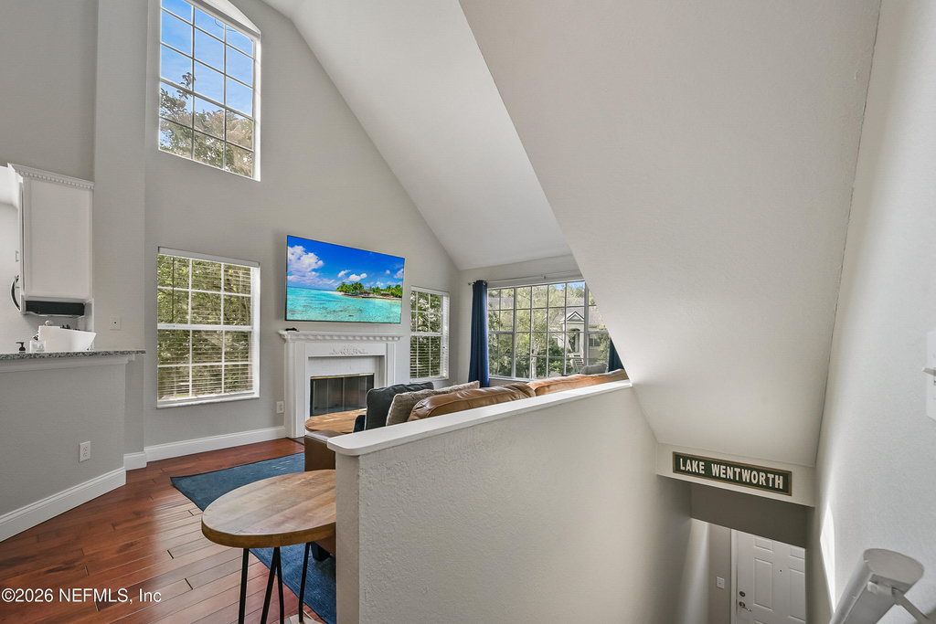 13703 Richmond Park Drive - Photo 3