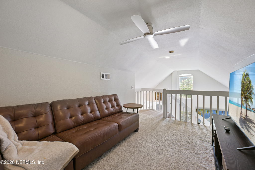 13703 Richmond Park Drive - Photo 15
