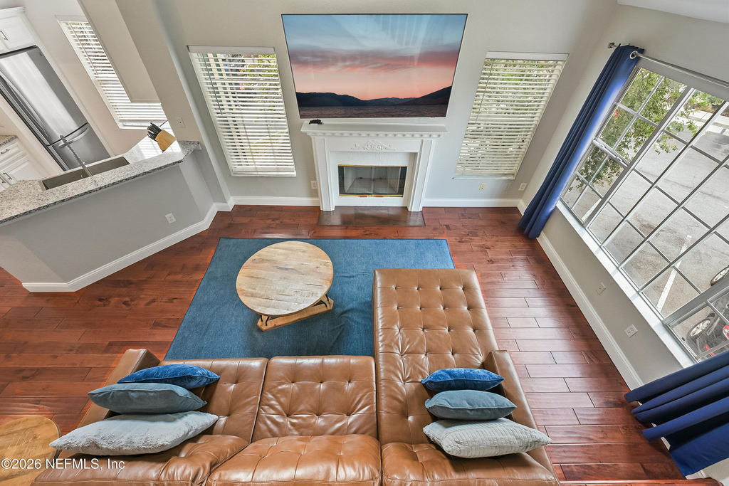 13703 Richmond Park Drive - Photo 16