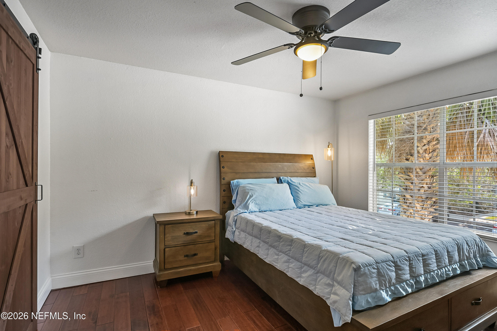 13703 Richmond Park Drive - Photo 17