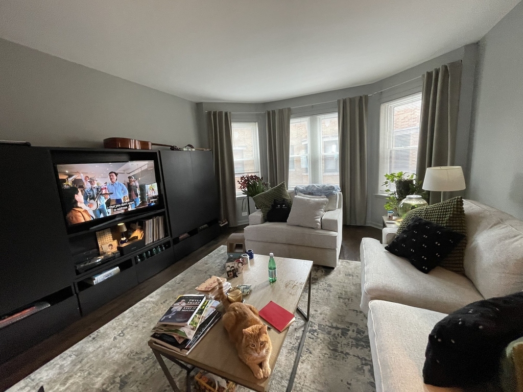 1210 W Jarvis Avenue - Photo 3