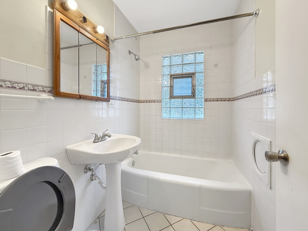 830 N Loomis Street - Photo 9