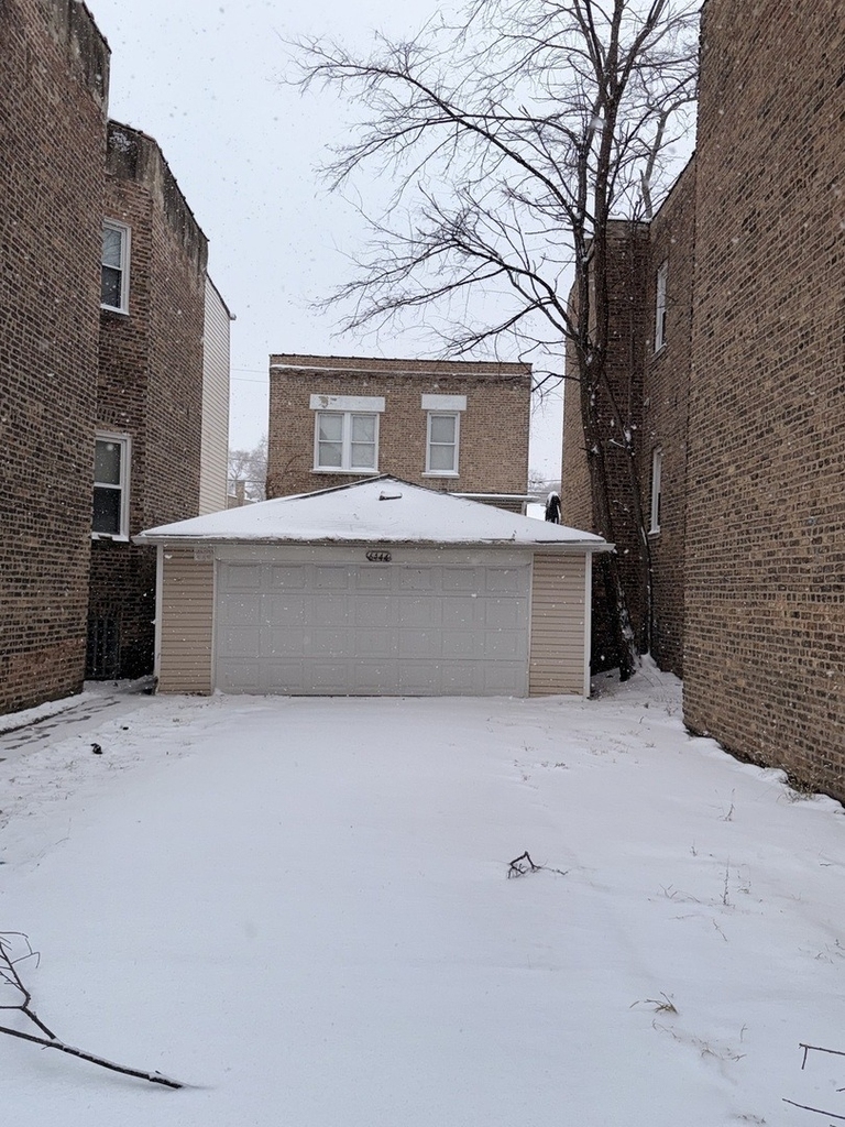 6444 S Eberhart Avenue - Photo 0