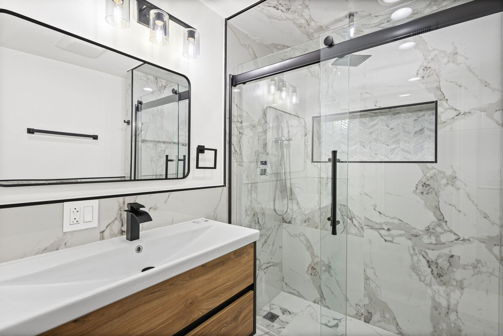 3934 N Sawyer Avenue - Photo 13