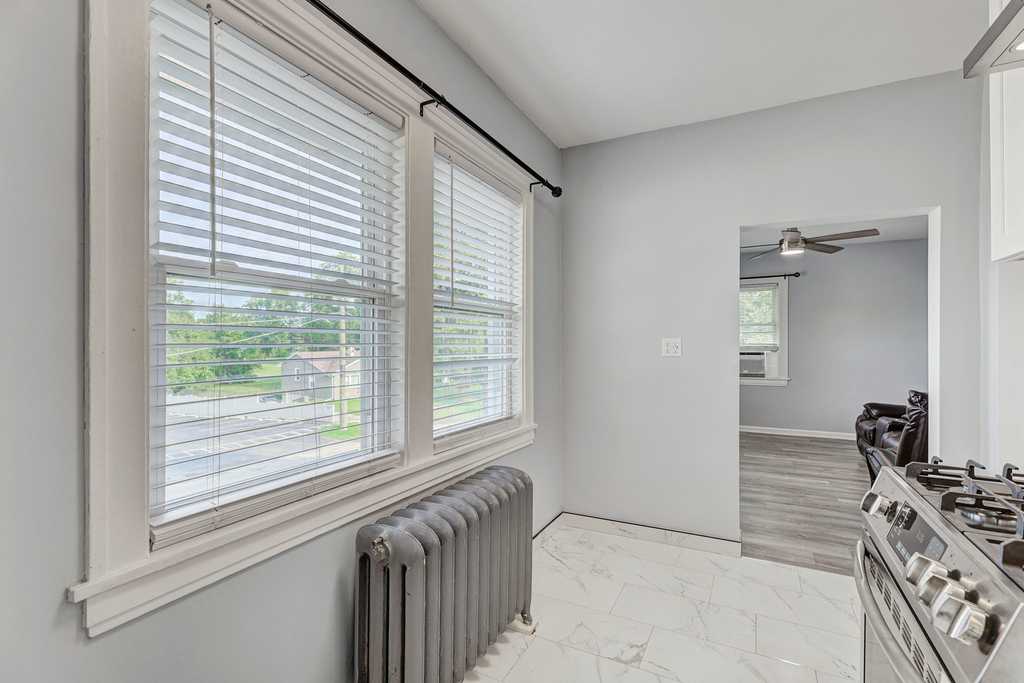 6 S Monterey Avenue - Photo 3