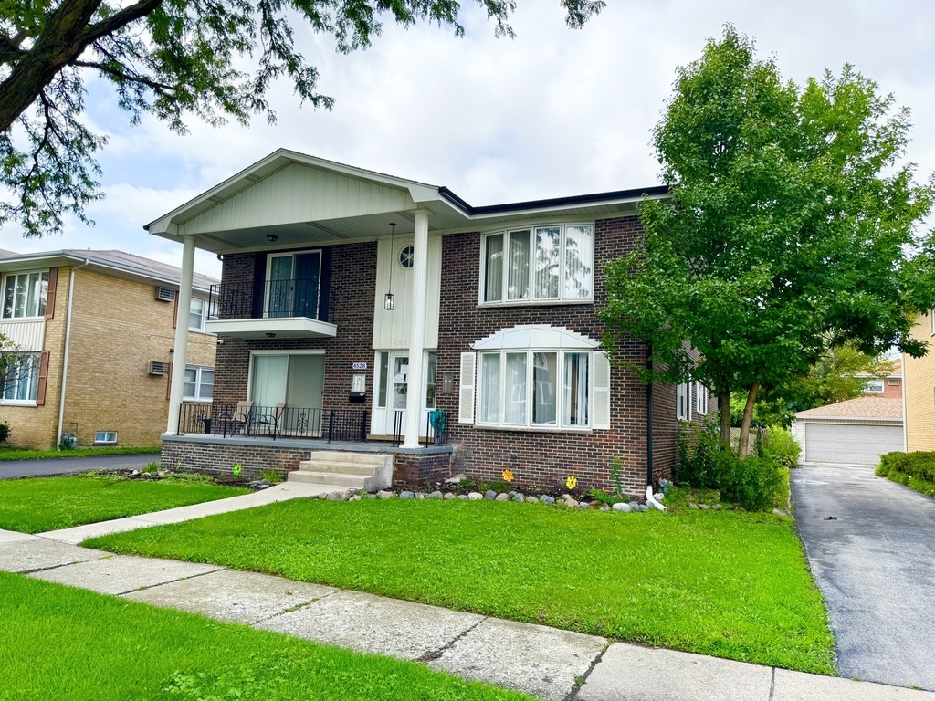 4528 Elm Avenue - Photo 0