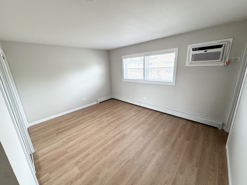 4528 Elm Avenue - Photo 9