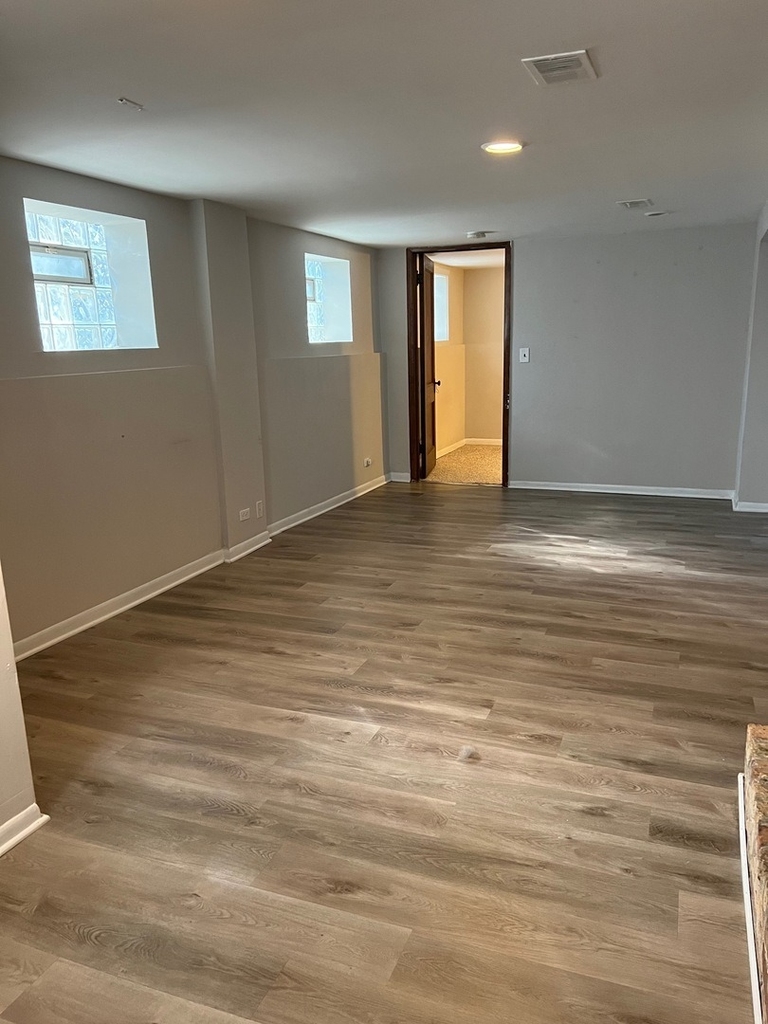3762 N Kenmore Avenue - Photo 7
