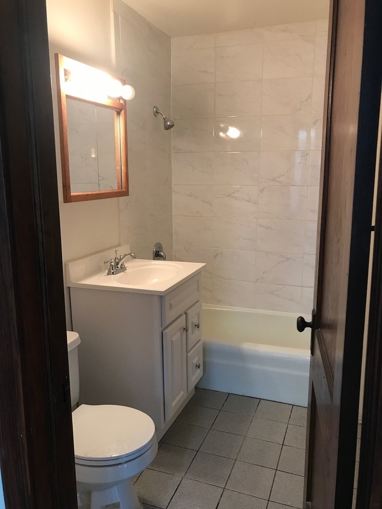3762 N Kenmore Avenue - Photo 5