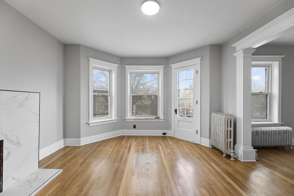 7645 S Morgan Street - Photo 3