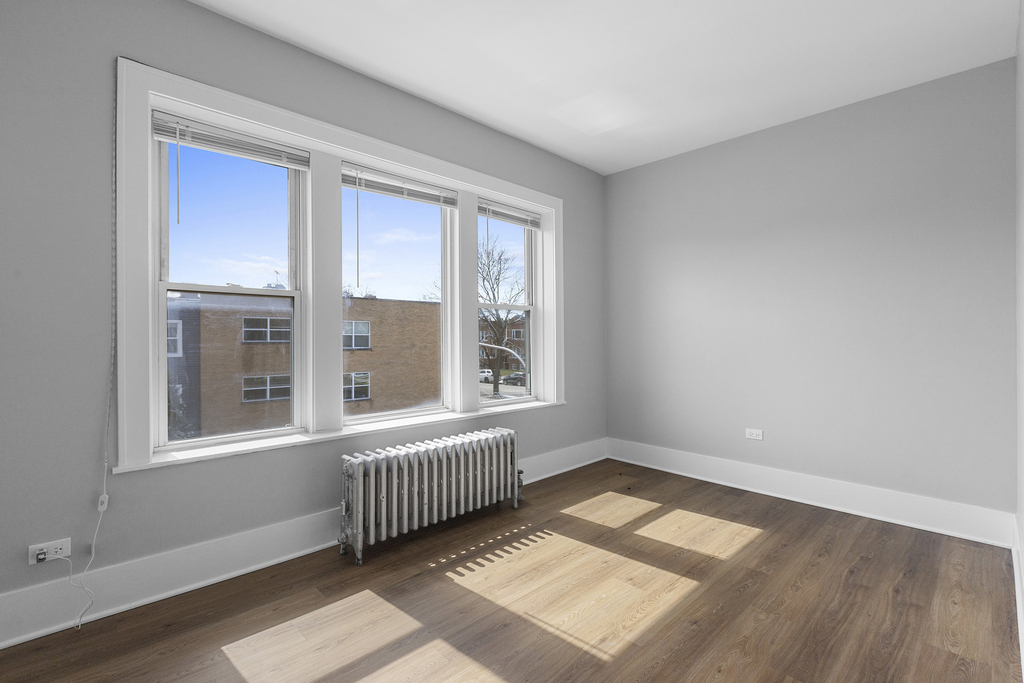 3222 W Grace Street - Photo 5