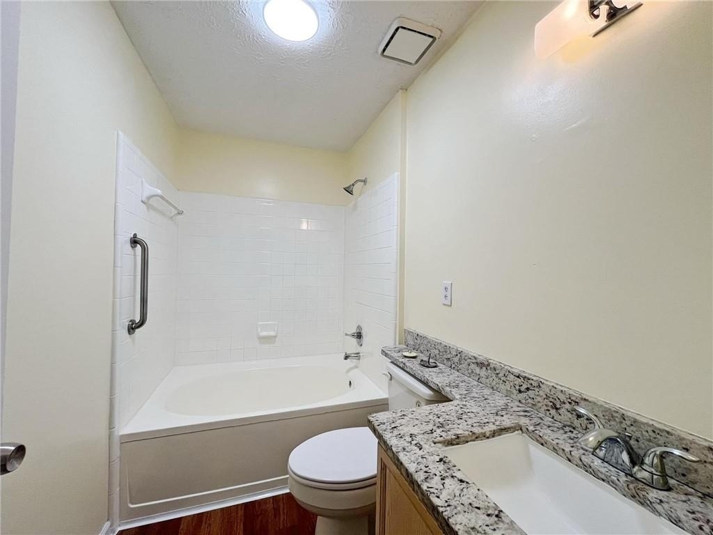 233 Bentley Place, - Photo 12