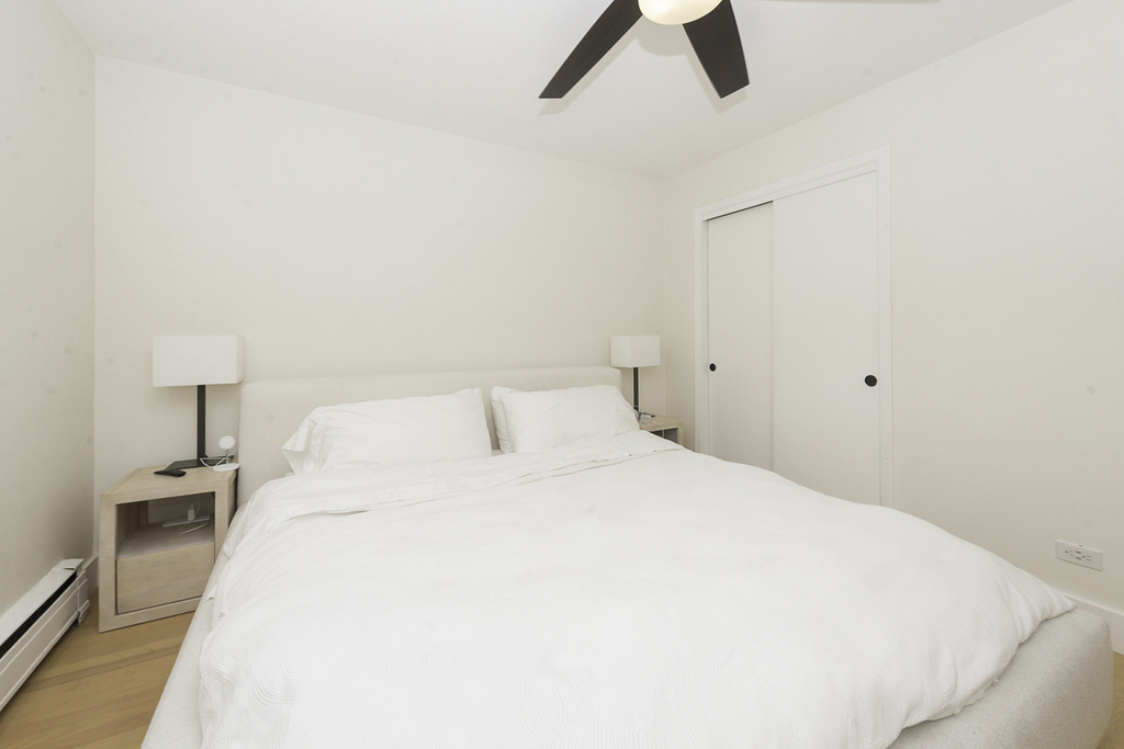 4030 N Mozart Street - Photo 10