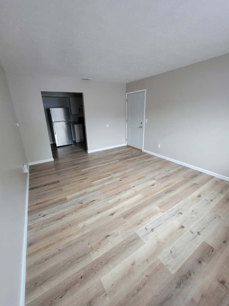 2770 Tech Drive - Photo 2