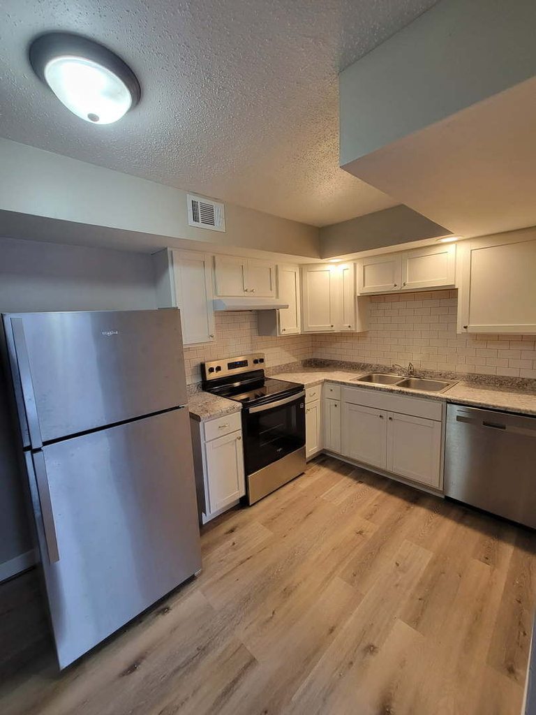 2770 Tech Drive - Photo 1