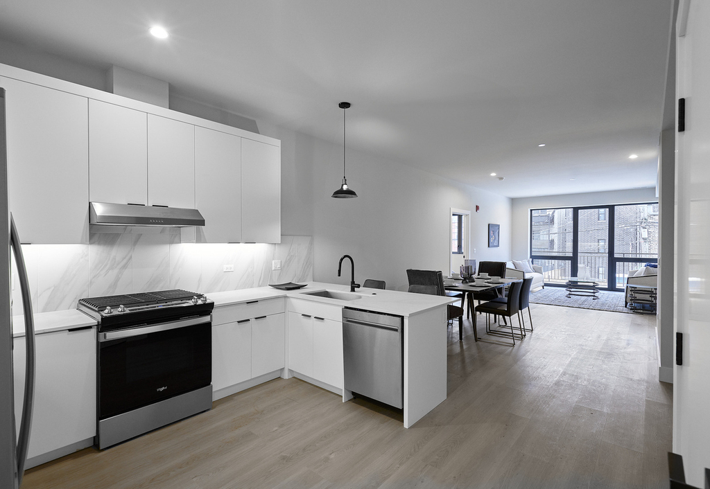 503 E Pershing Avenue - Photo 5