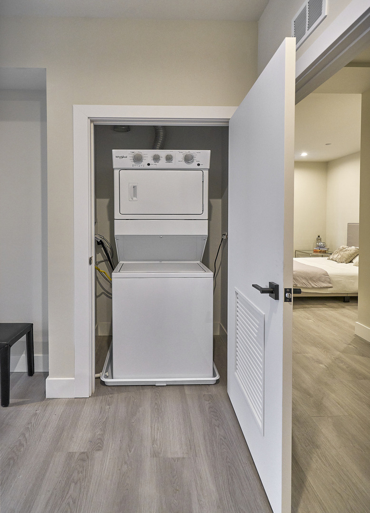503 E Pershing Avenue - Photo 13