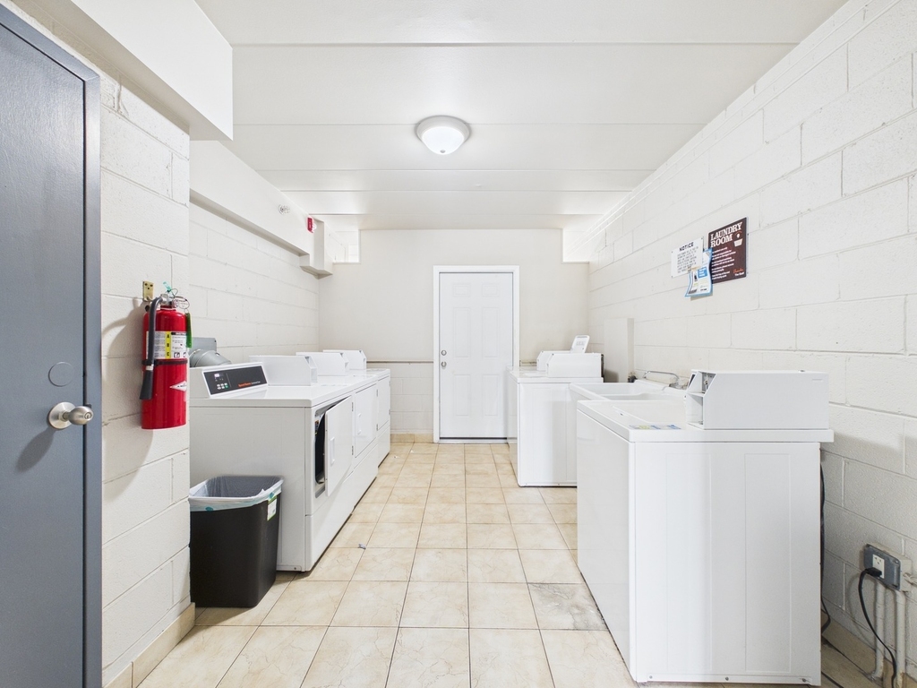 2210 S Goebbert Road - Photo 27