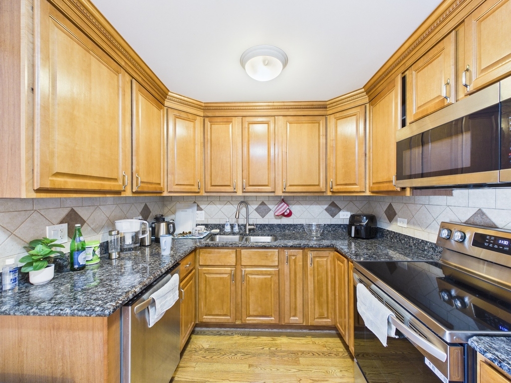 2210 S Goebbert Road - Photo 13