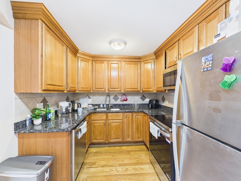 2210 S Goebbert Road - Photo 11
