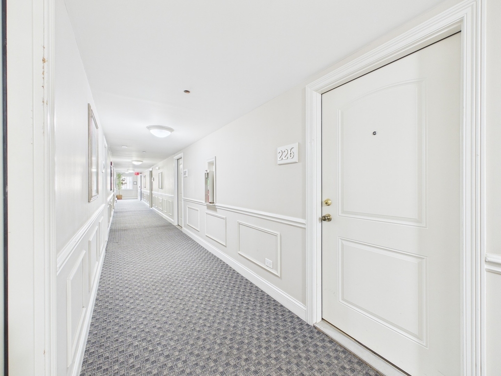 2210 S Goebbert Road - Photo 25
