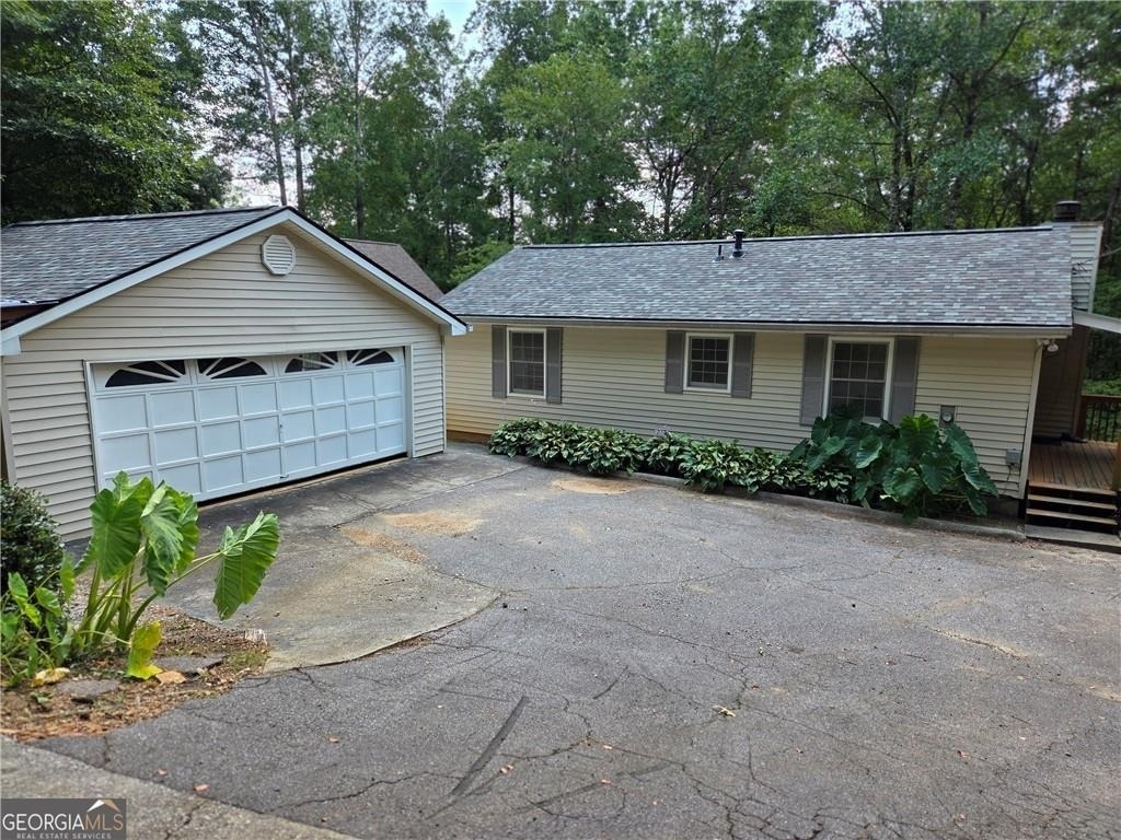 984 Overlook Drive - Photo 1
