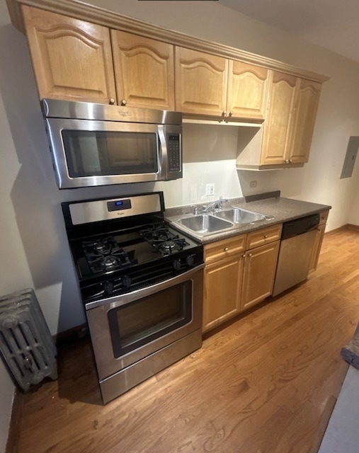 1818 W Chase Avenue - Photo 1