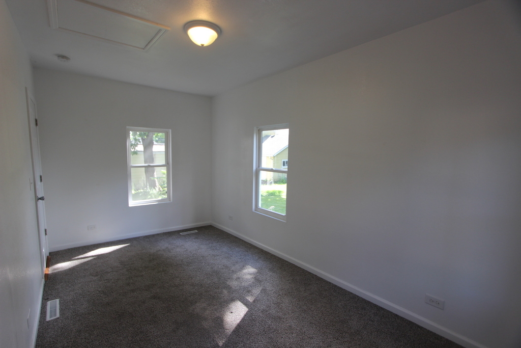 633 Whitney Boulevard - Photo 7