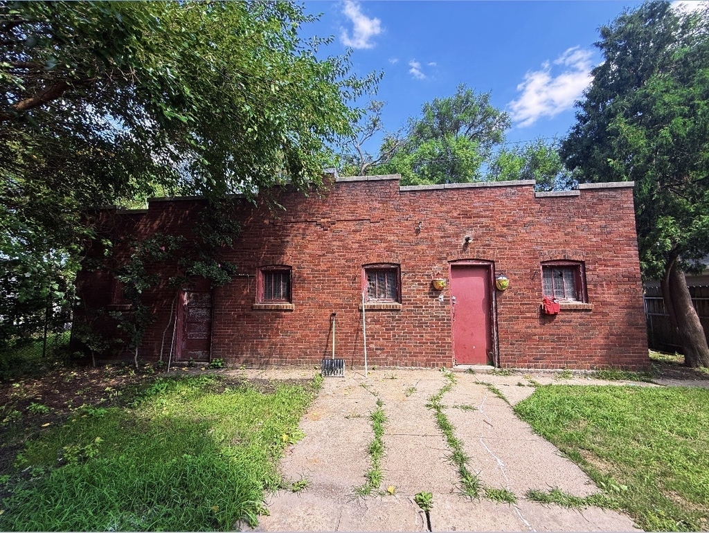 6807 S Artesian Avenue - Photo 17