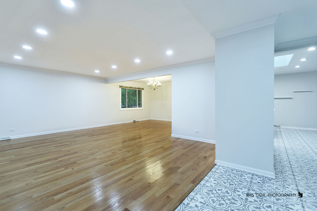 605 W Gilbert Road - Photo 1