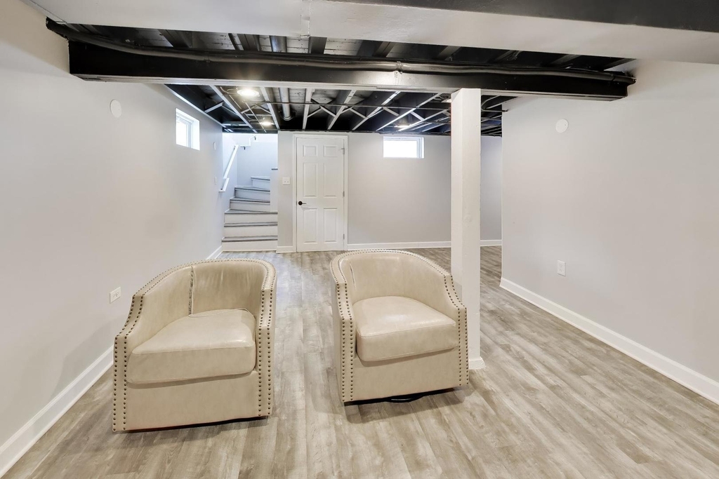 810 S Jackson Street - Photo 11