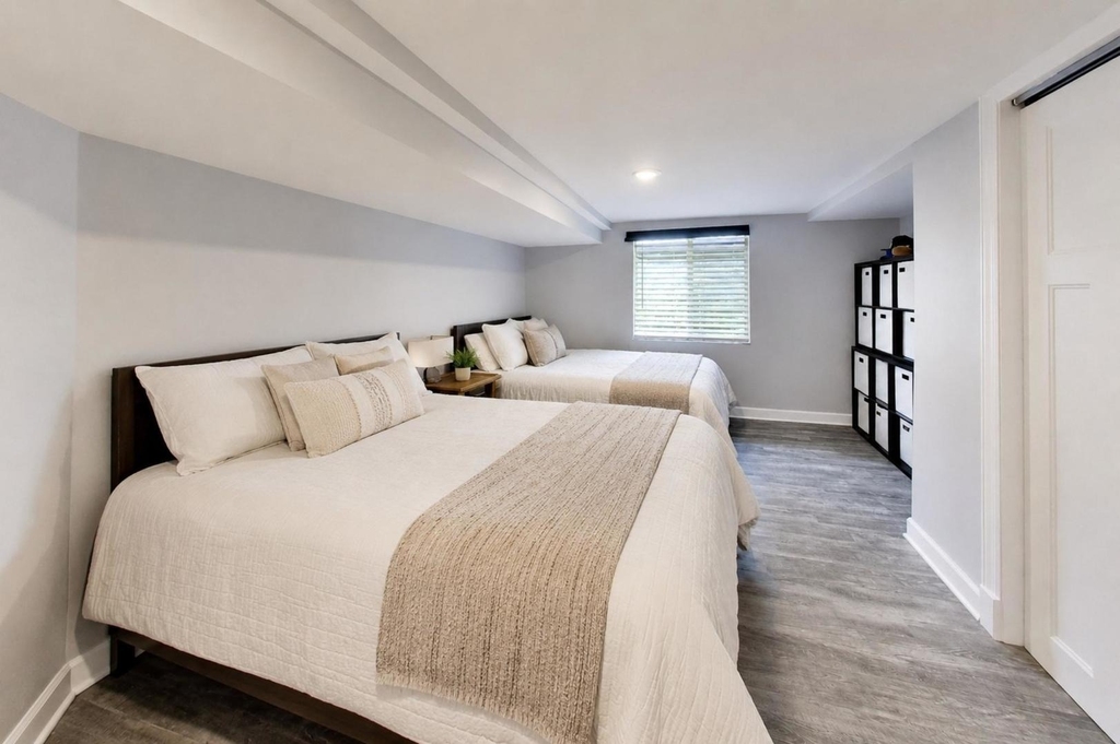 810 S Jackson Street - Photo 12