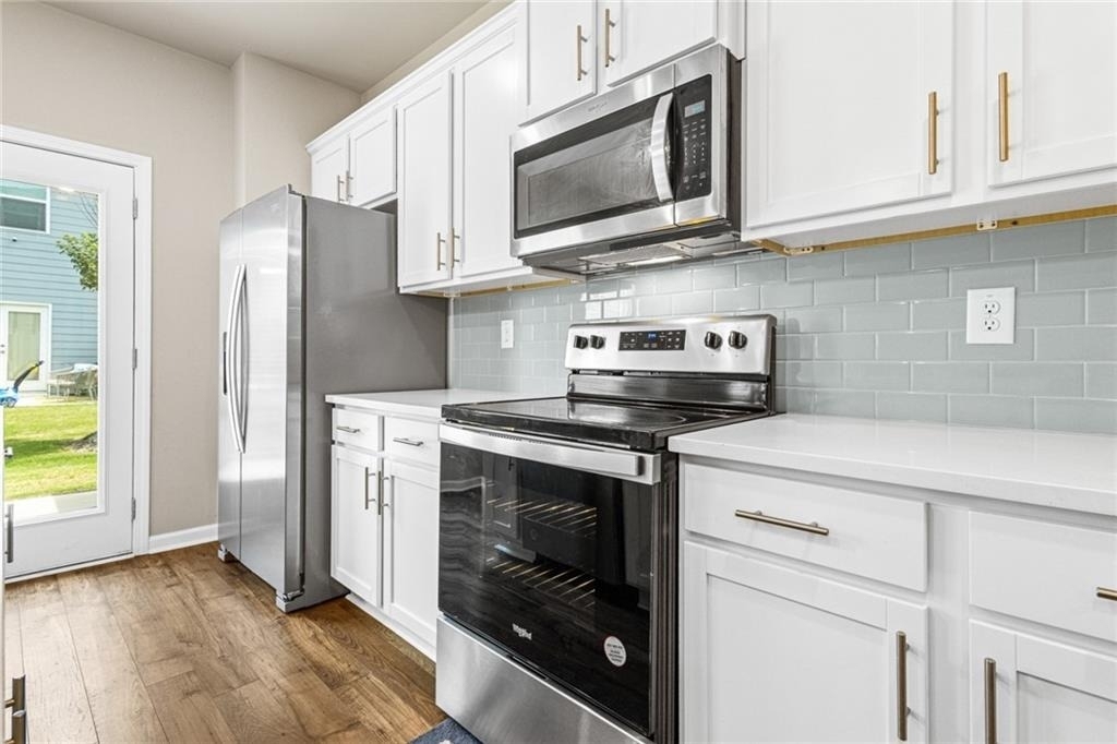 1135 Elyse Lane - Photo 8