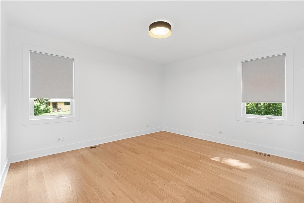 12405 S 75th Avenue - Photo 7
