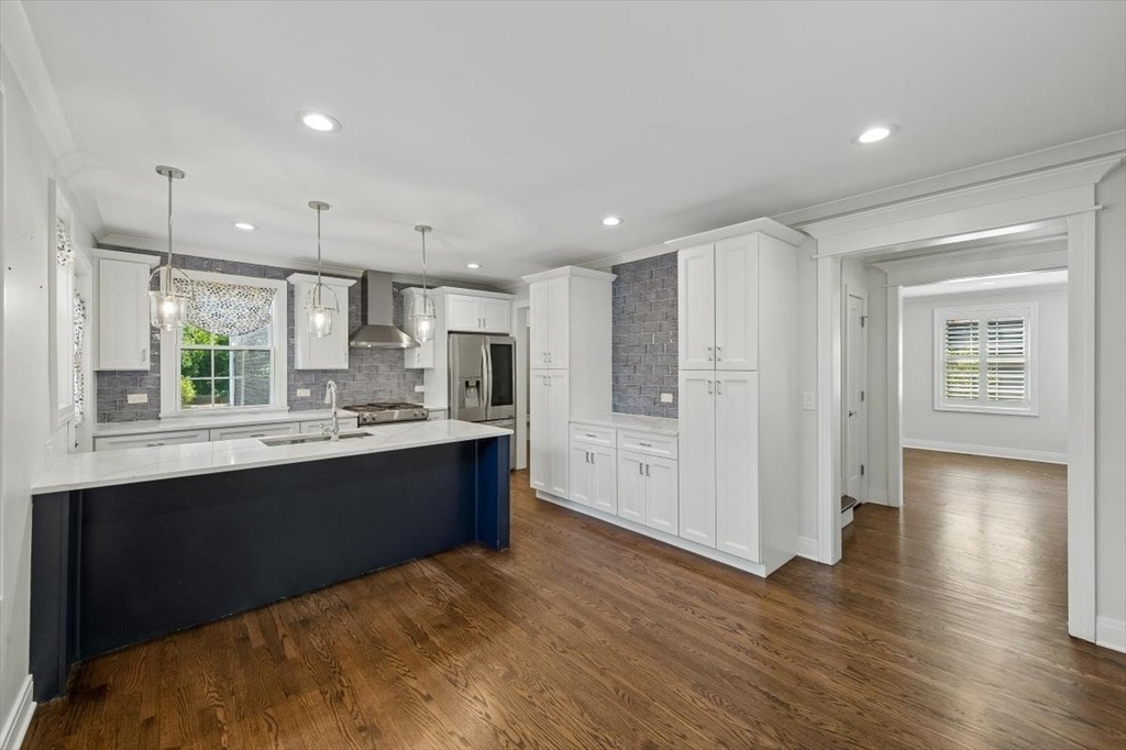 2741 Lincolnwood Drive - Photo 33
