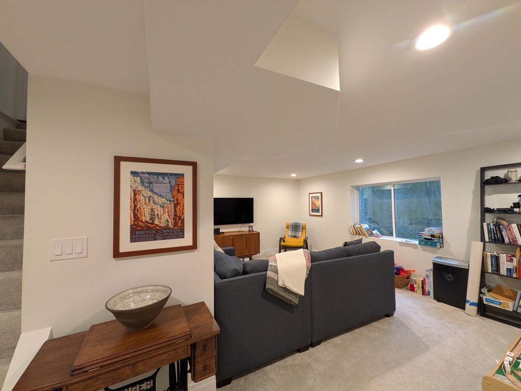 2741 Lincolnwood Drive - Photo 20