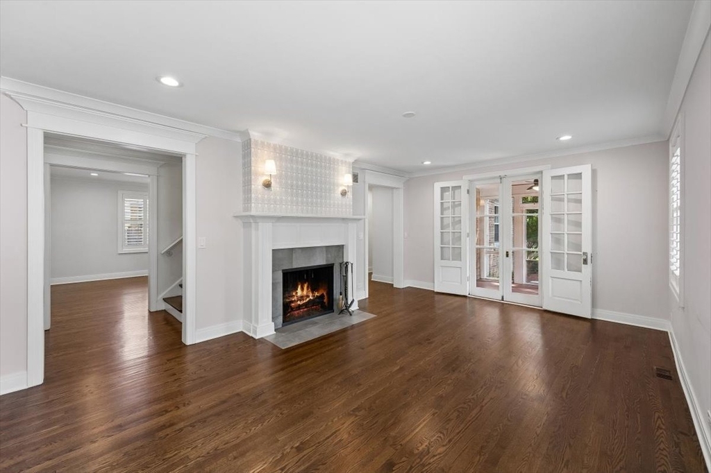 2741 Lincolnwood Drive - Photo 31