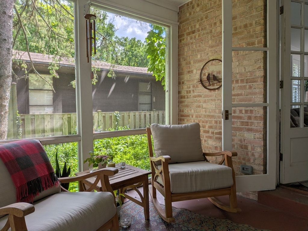 2741 Lincolnwood Drive - Photo 24