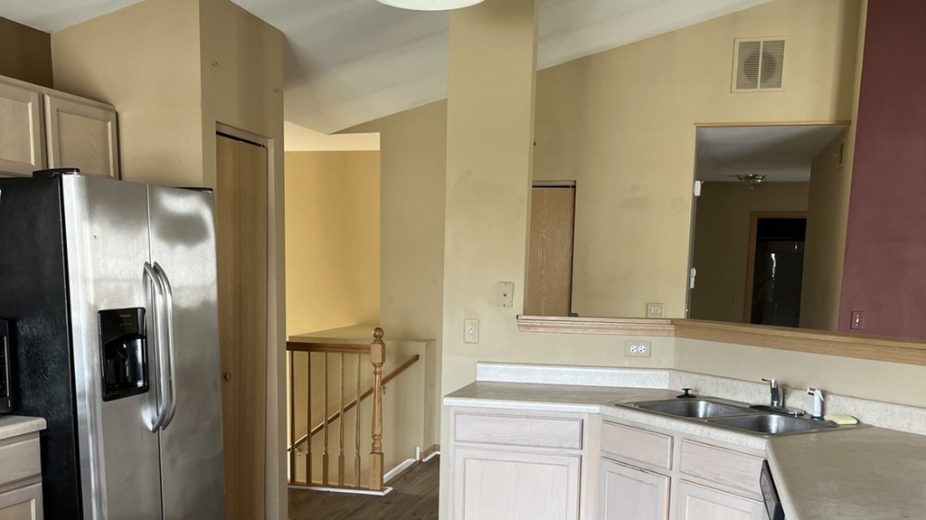 545 N Fox Trail - Photo 1
