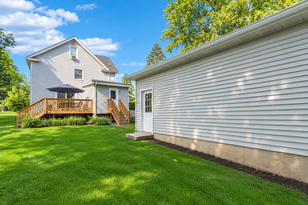 213 W Maple Avenue - Photo 13