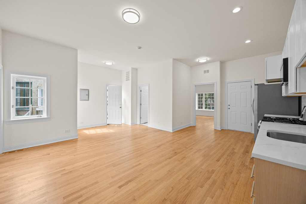 3107 N Harding Avenue - Photo 6