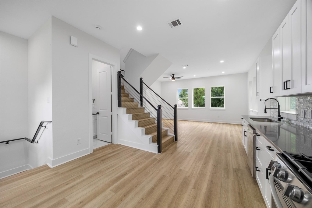 891 Lucky Street - Photo 5