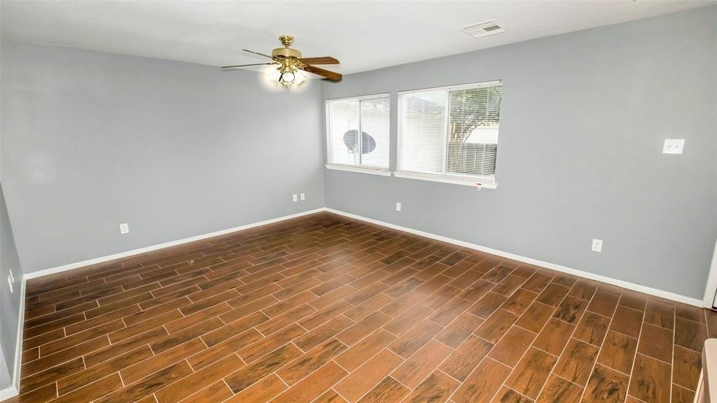 6127 Lone Prairie Way - Photo 4