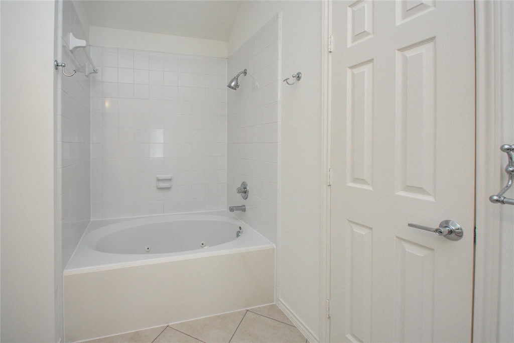 1016 Rochow Street - Photo 27